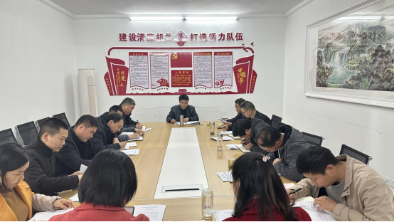 县退役军人事务局：“抓两头带中间”推动退役军人工作提质增效