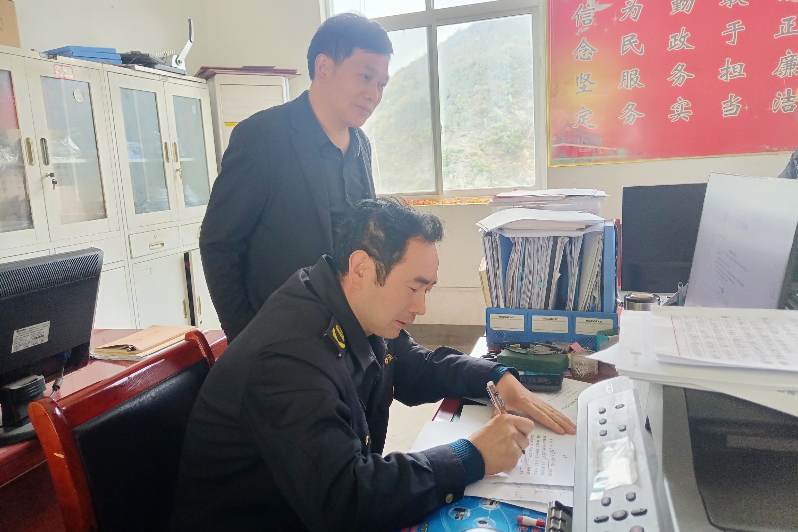 楼台市场监管所：服务企业发展 优化营商环境