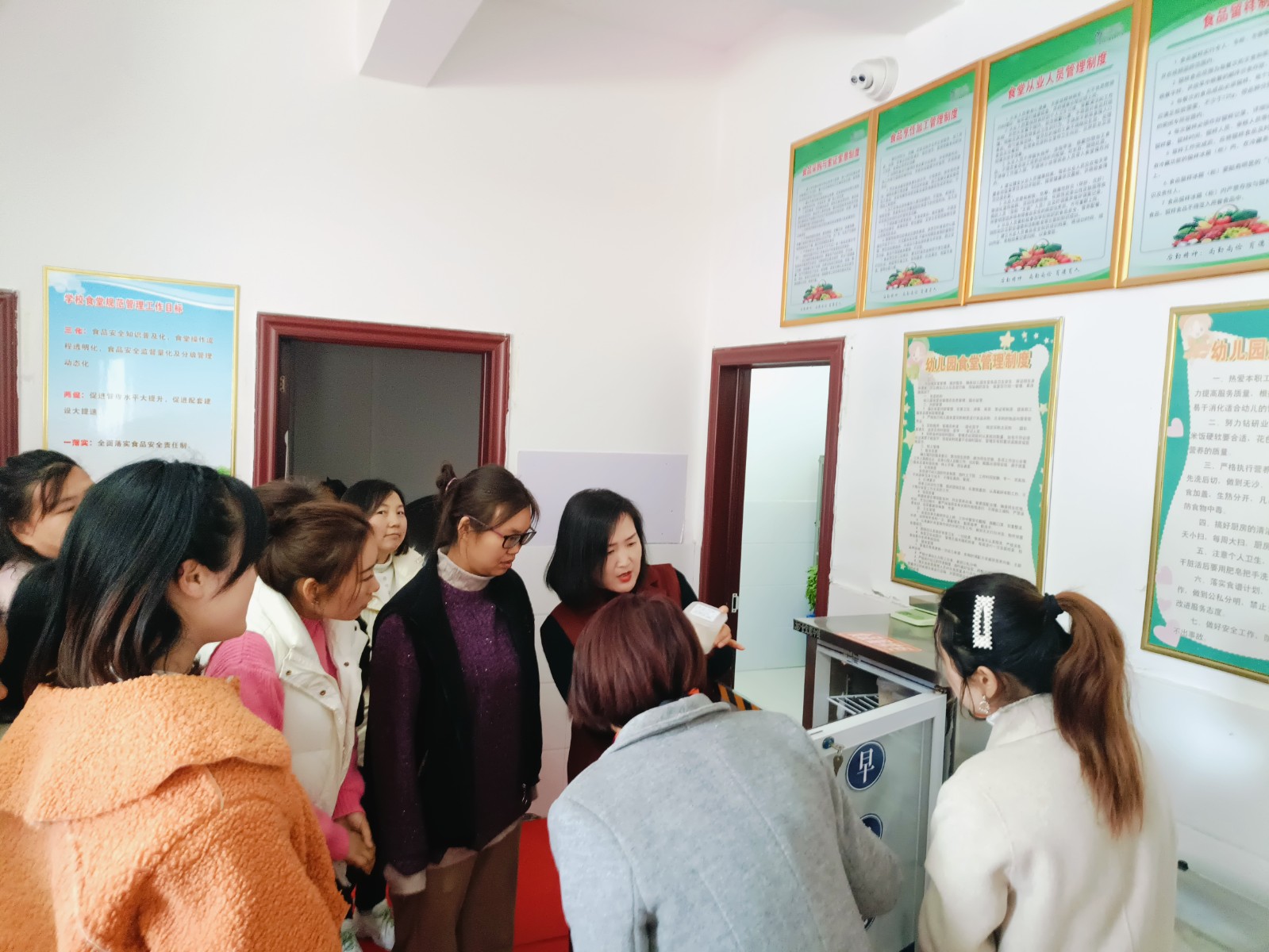 擂鼓镇护驾幼儿园成立伙食委员会
