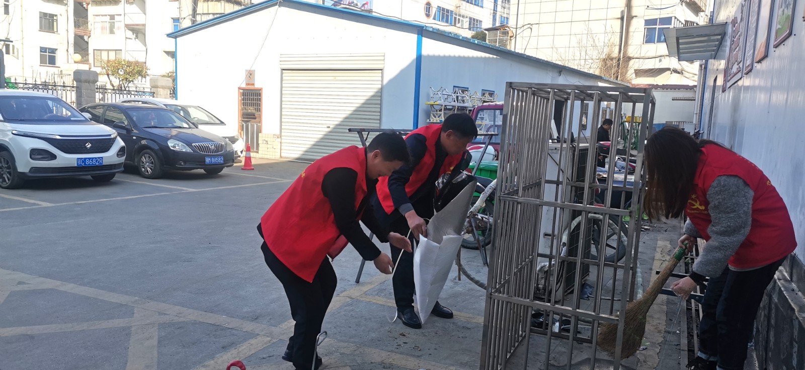 县民政局：改善社区人居环境  提高居民生活质量