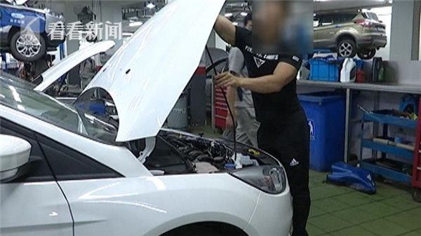 新车方向盘疑似锁死 车主遭遇公路惊魂