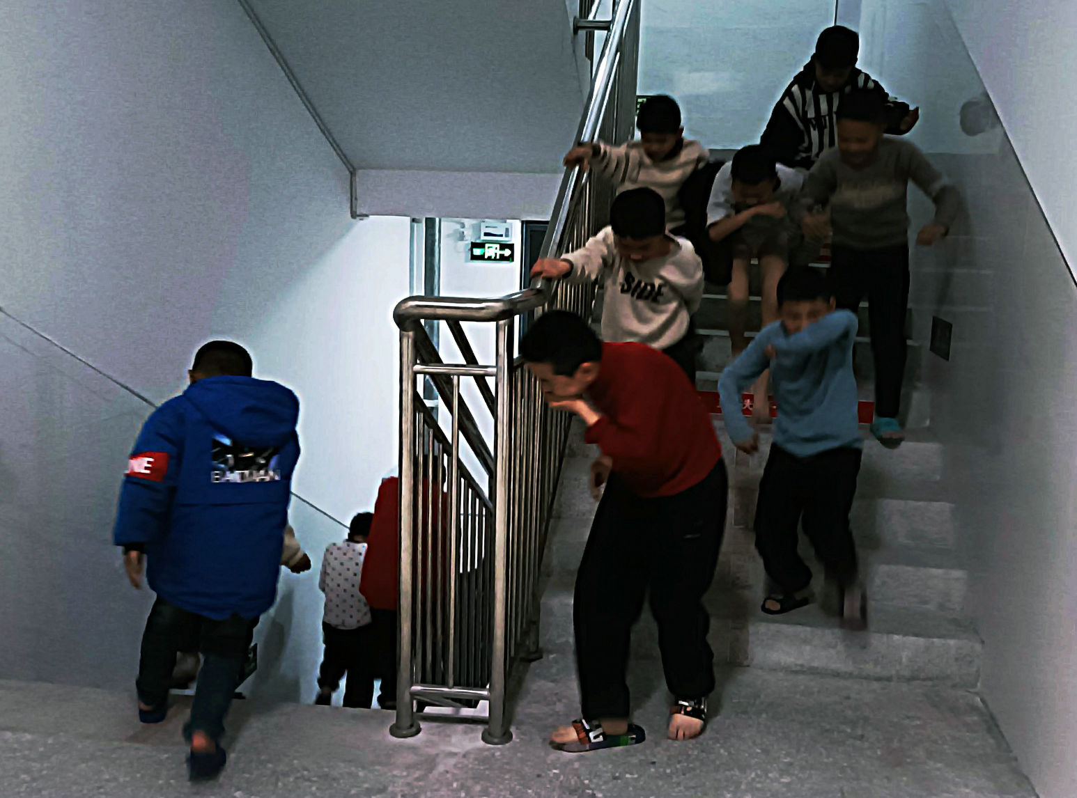 深河乡两道中心小学:生命无彩排 防患于未然